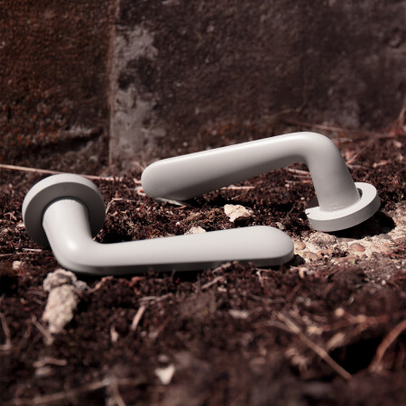 Dverové kovanie MP VM - SNAPP - R (Biela matná)